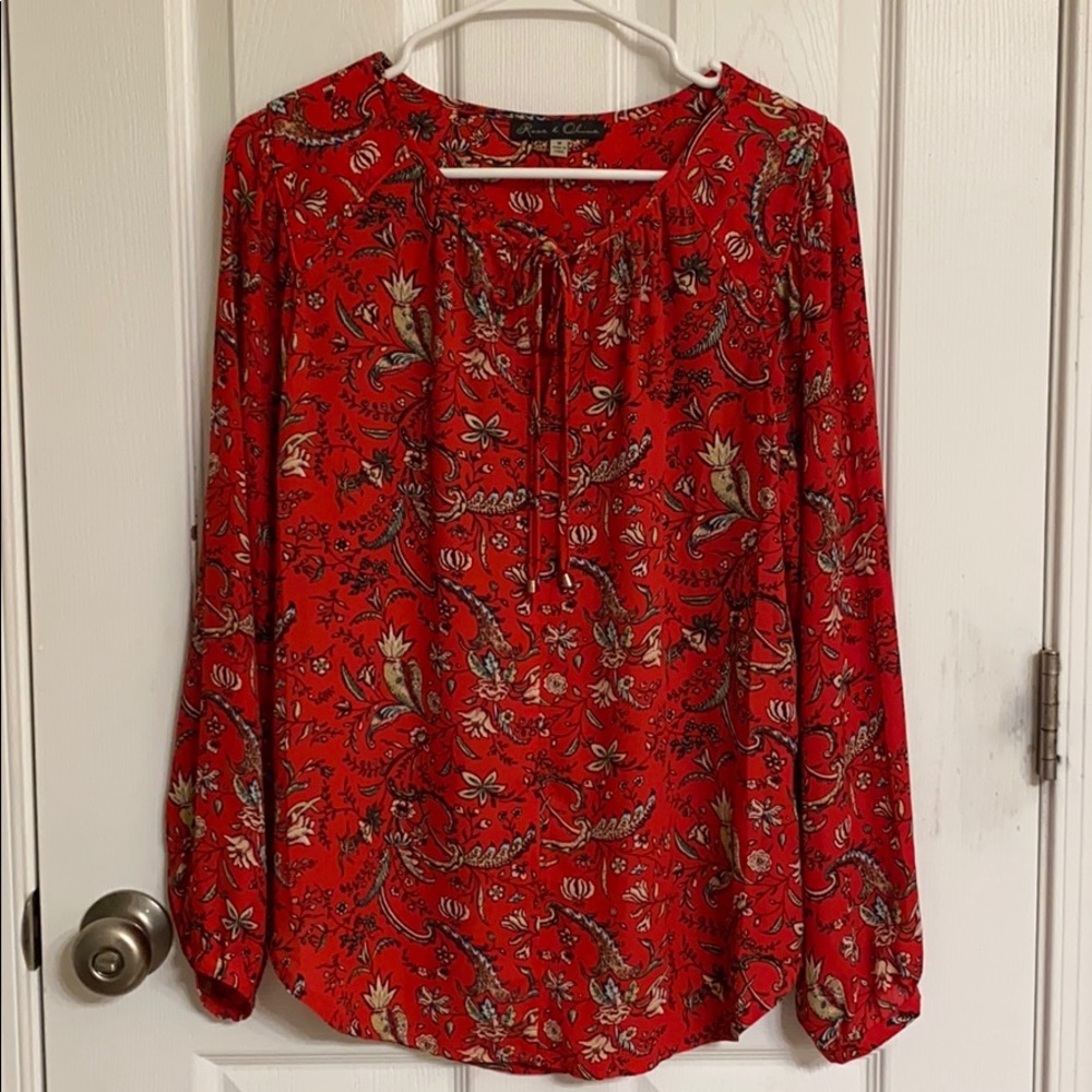 Rose & Olive Red Yellow Paisley V-neck Long Sleeve Polyester Top Size Medium